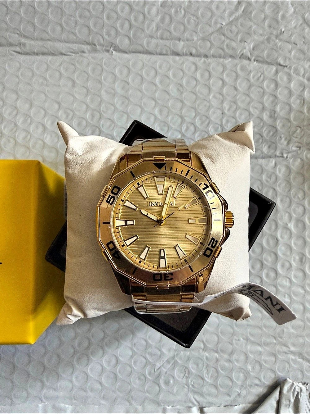 Invicta Diver Meridian Men's Watch - 46mm. Gold (69241)